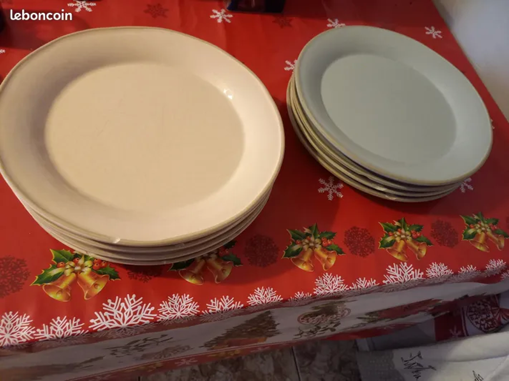 Lot 8 Assiettes. Cuisine