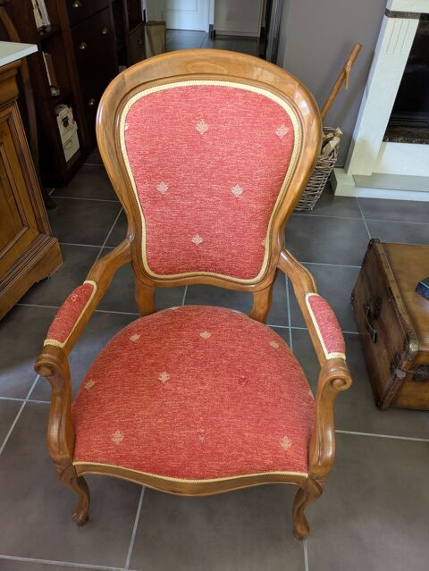 Lot deux fauteuils voltaire peuvent tre vendus sparment 90 Lognan (33)