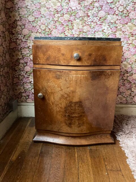 Table de chevet 40 Saint-Hilaire-du-Harcou�t (50)