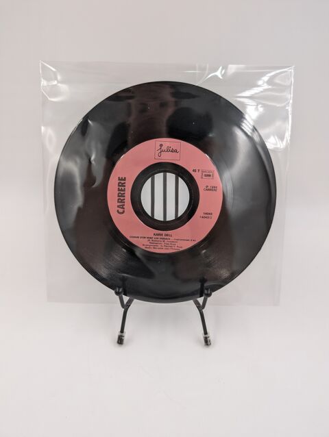 Vinyle 45 tours Karie Dell : Comme s'en vont les Oiseaux?  3 Vulbens (74)