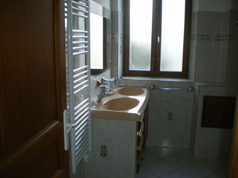  Appartement  louer 2 pices 35 m Trbes