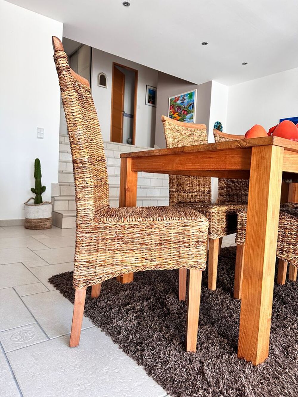 6 Chaises en rotin et bois
Tr&egrave;s confortables Meubles