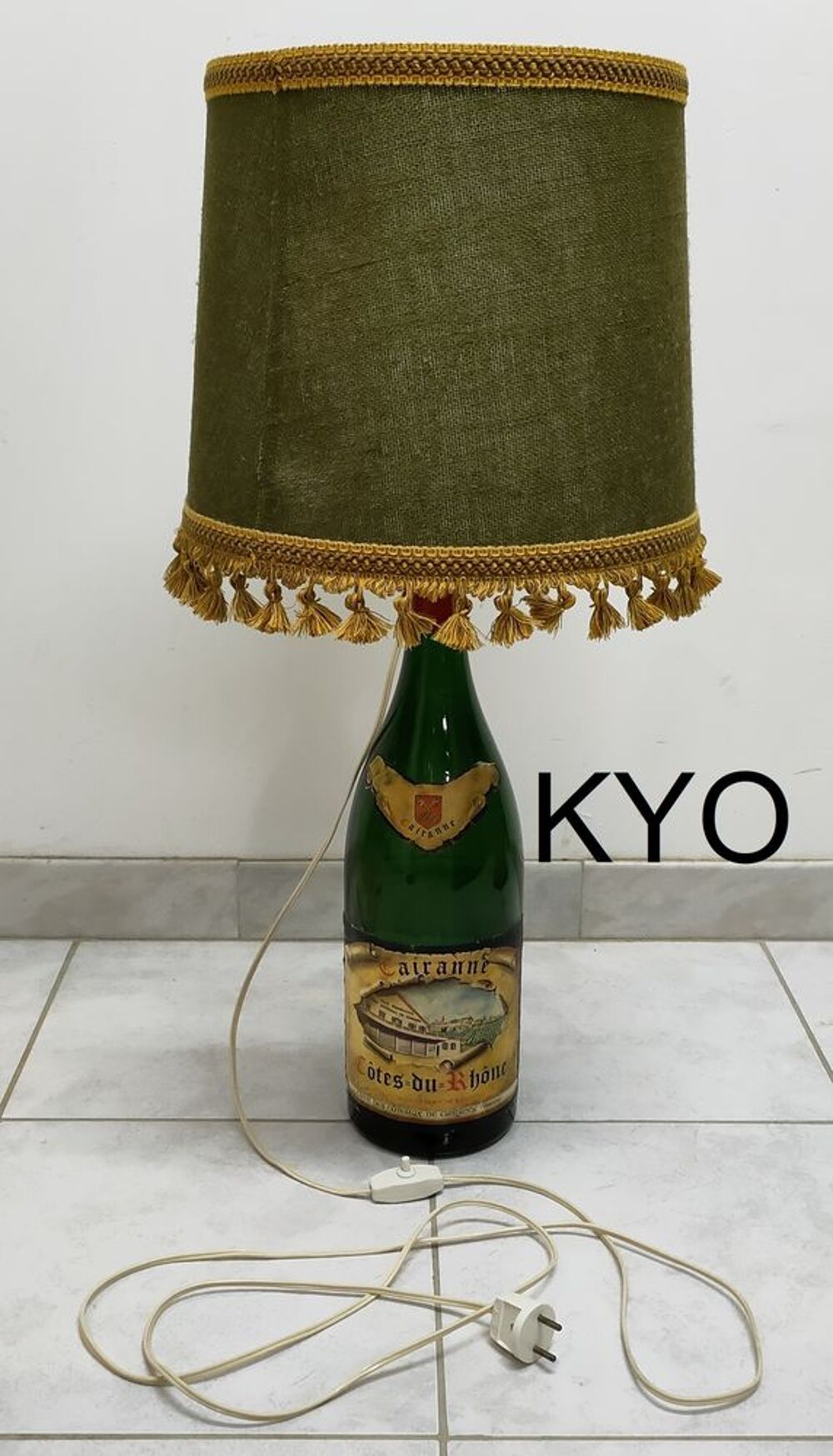 Grande Lampe-bouteille de vin - Cairanne C&ocirc;tes-du-Rh&ocirc;ne Décoration