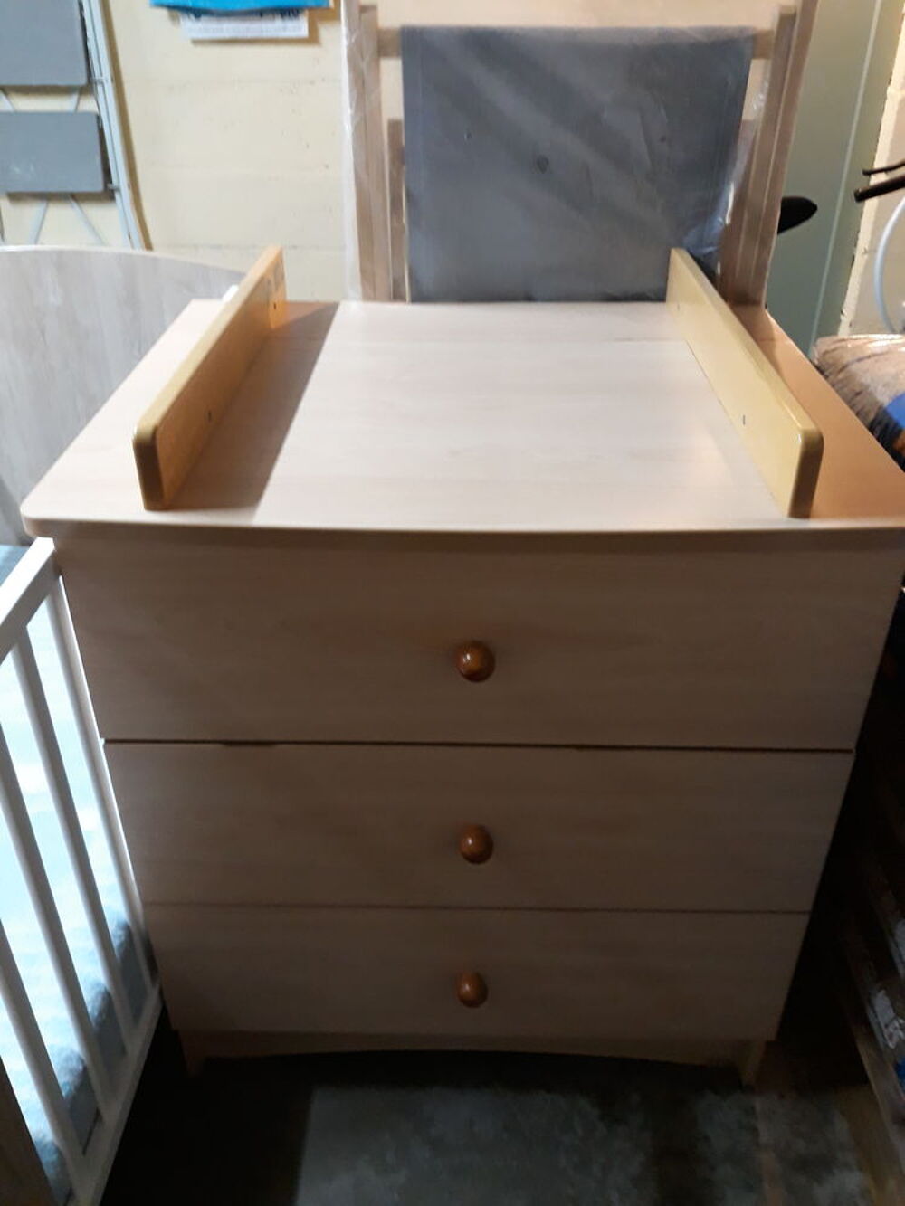 Commode &agrave; langer Puériculture