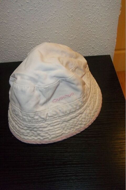 Bob chapeau de soleil rose/blanc 52 cm 3/4 ans 1 Colombier-Fontaine (25)