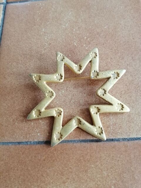 Broche en mtal de Lancome 20 Venizy (89)