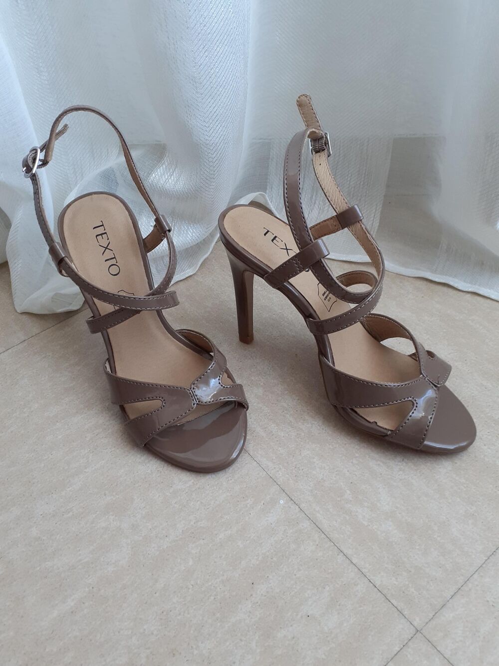 Sandales &agrave; talons Chaussures