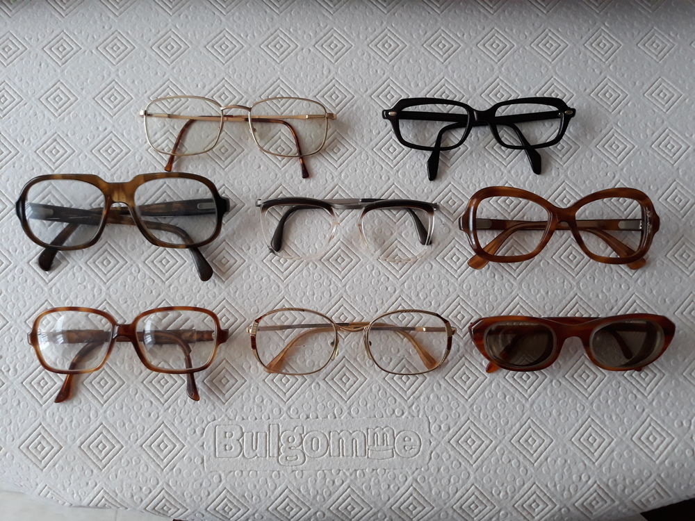 Paires de lunettes et montures Bijoux et montres