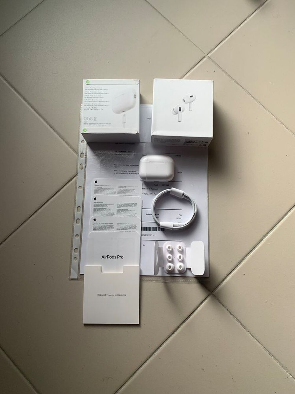 AirPods Pro 2 USB-C NEUF Téléphones et tablettes