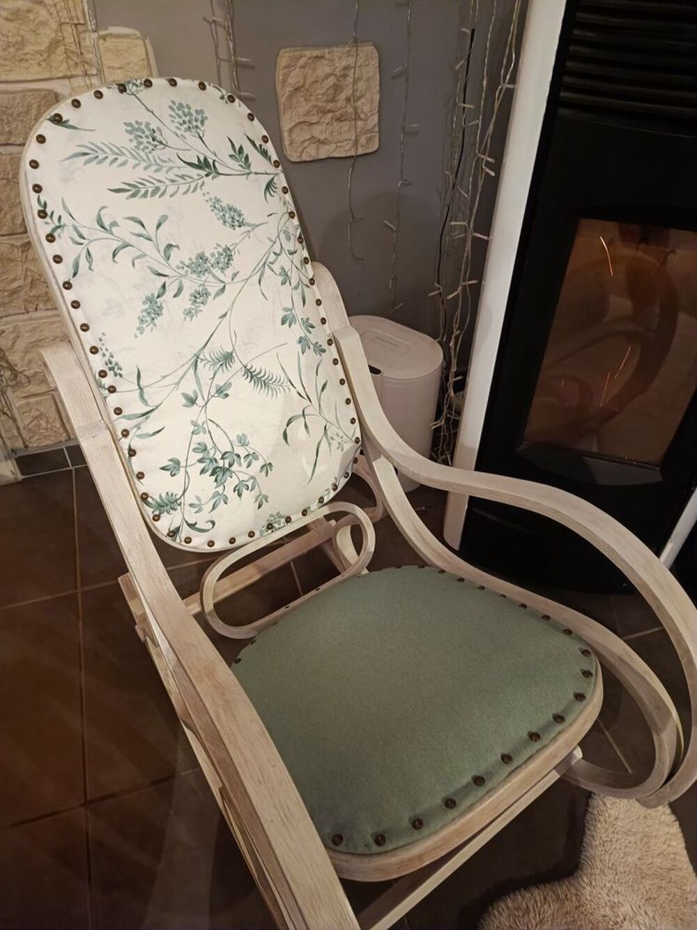 Roking chair r&eacute;nov&eacute; Meubles