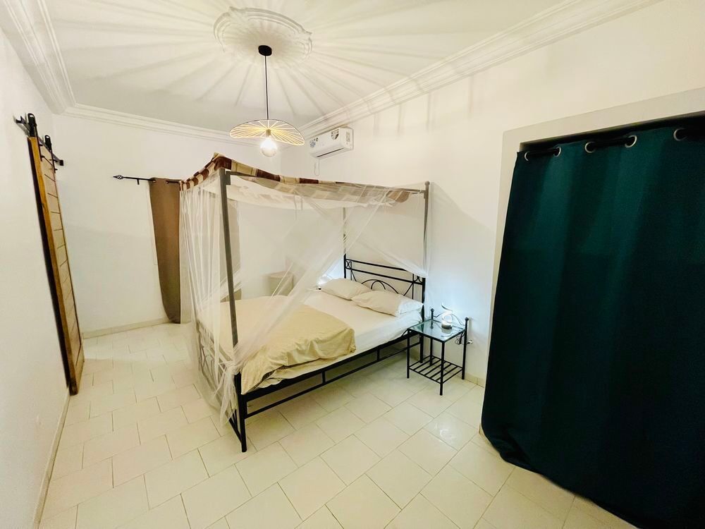 Maison 9 pièces 288 m² · à France · 288 m² · 258 000 €
