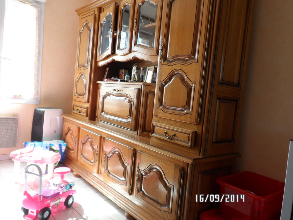 BUFFET SALON CH&Ecirc;NE MASSIF BON &Eacute;TAT Meubles