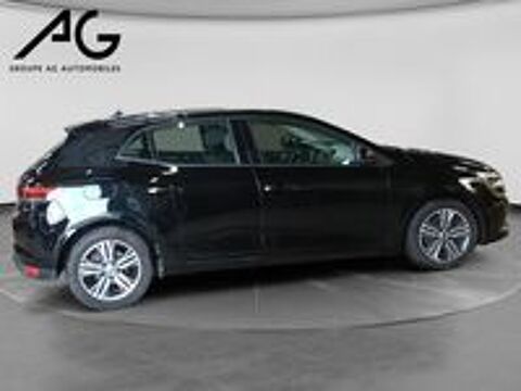 Megane IV Berline Blue dCi 115 Evolution 2023 occasion 08000 Charleville-M&eacute;zi&egrave;res