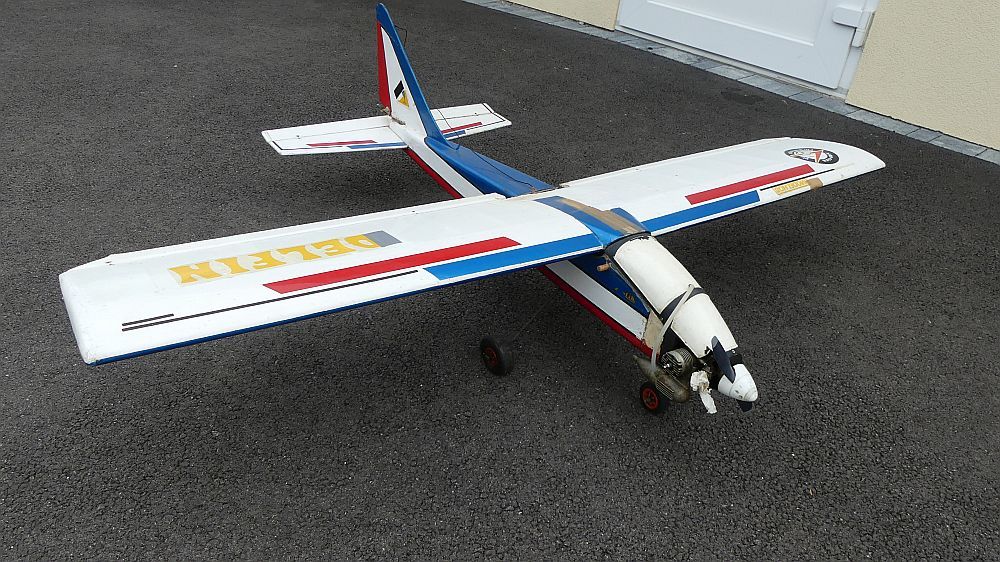 Avion mod&eacute;lisme Delphin Modelhob avec radiocommande Graupner Sports
