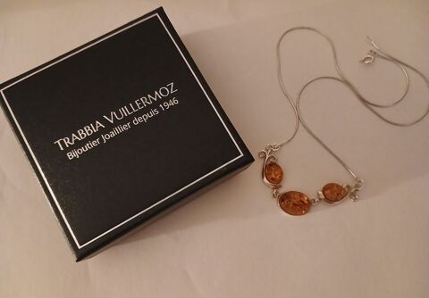 Collier Ambre & argent Baignes-Sainte-Radegonde (16)
