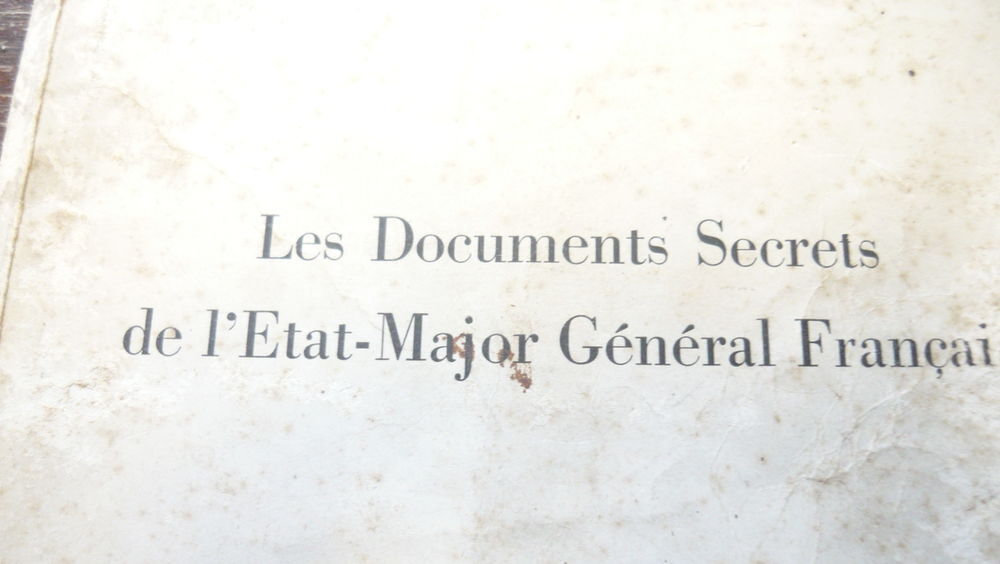 livre rares documents anciens 
document pleins de renseignem 