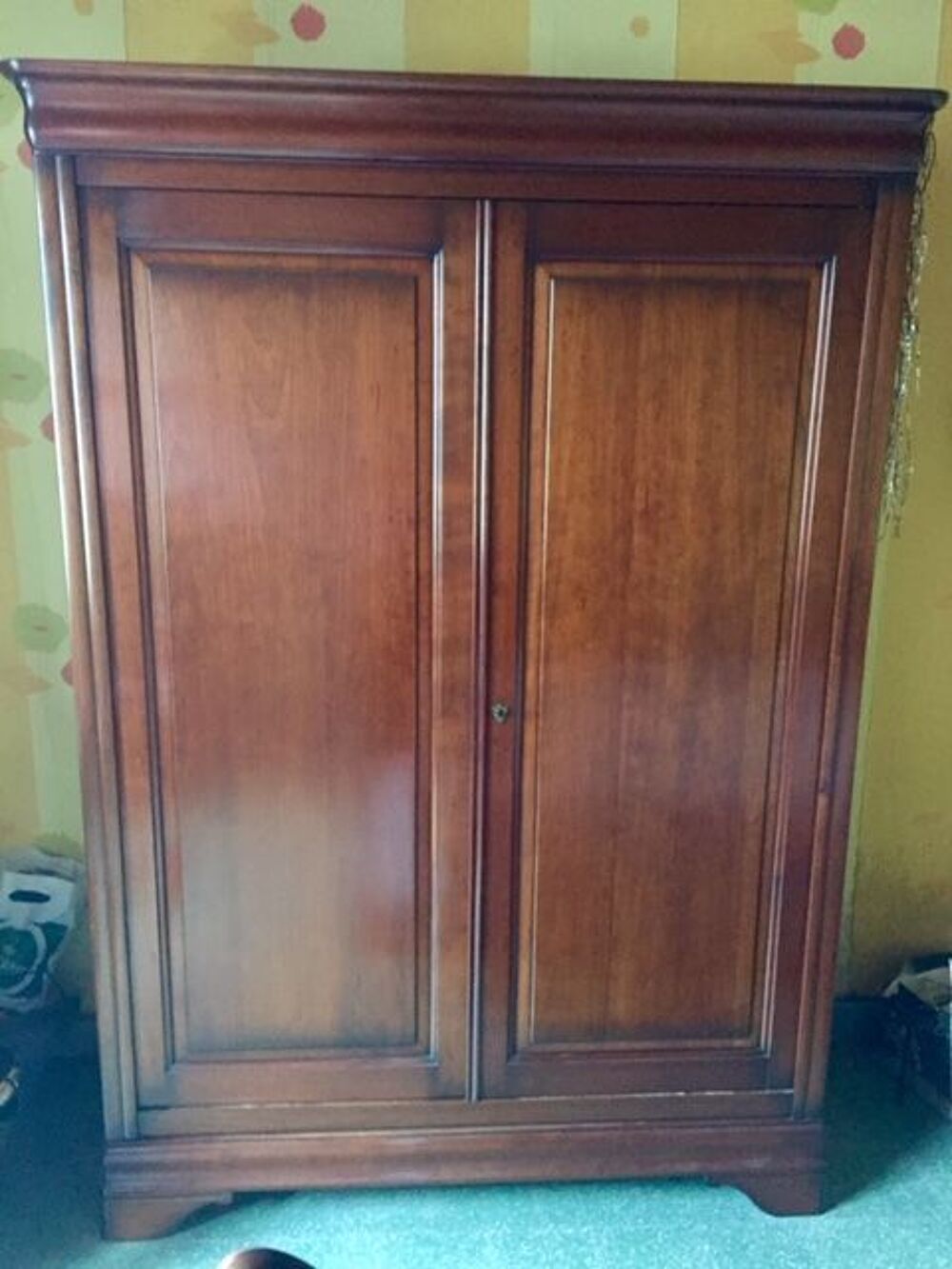 CHAMBRE COMPLETE MERISIER MASSIF Meubles