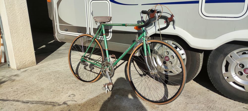 V&eacute;lo cadre lege super vitus schimano 