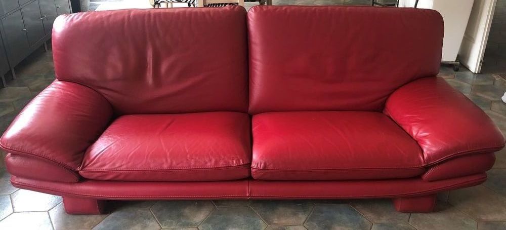 Canap&eacute; 3 place Cuir rouge - Roche Bobois "gondole"
Meubles