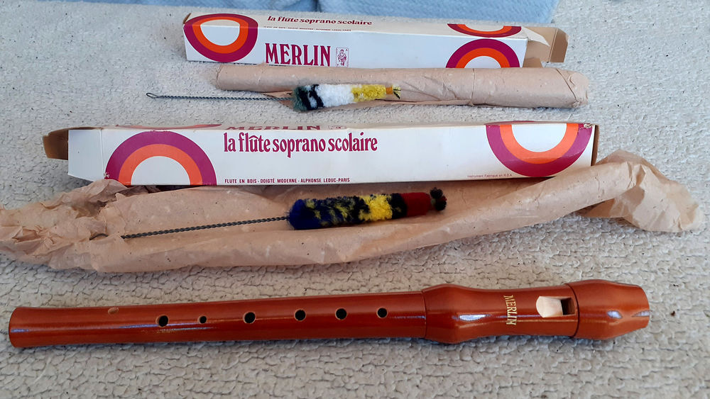 2 Flutes Scolaire NEUVES en bois 'MERLIN' Instruments de musique