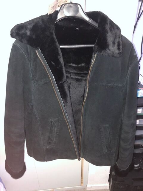 Cuir femme taill m 60 Le Havre (76)