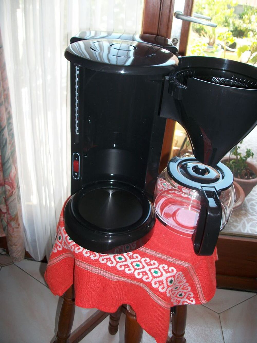 CAFETIERE &eacute;lectrique 12 tasses Electroménager