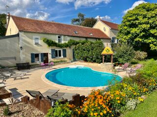  Maison à vendre 13 pièces 377 m²
