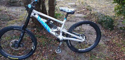 CANYON TORQUE DXH - VTT DE DESCENTE - DH 1200 Rognonas (13)