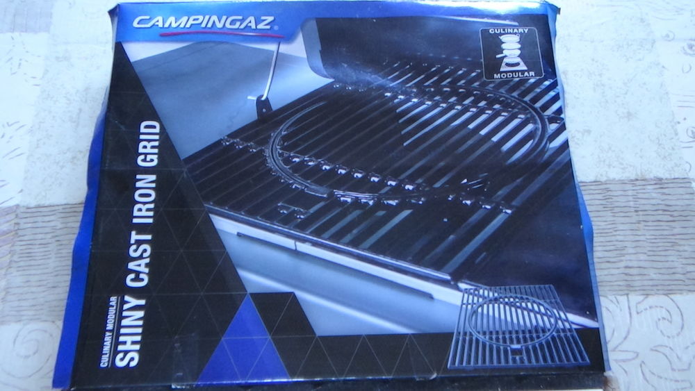 Grille modulable en fonte plus pierre c&eacute;ramique &agrave; pizzas Cuisine