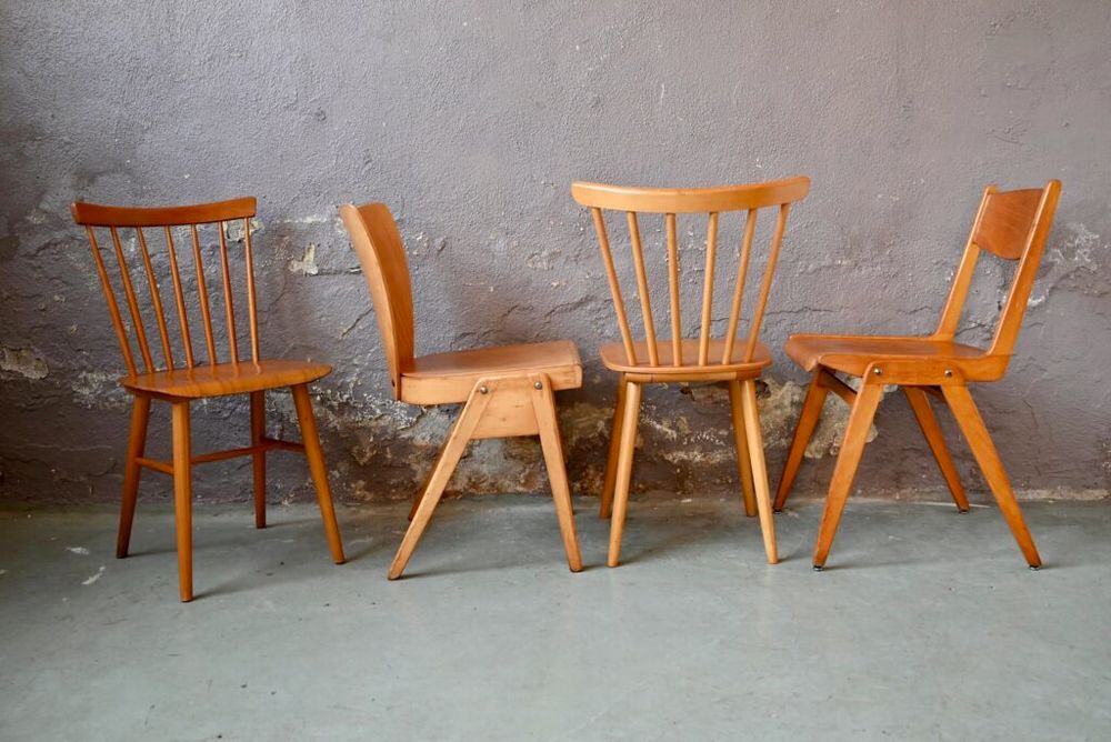 S&eacute;rie de chaises style vintage scandinave d&eacute;pareill&eacute;es mix Meubles