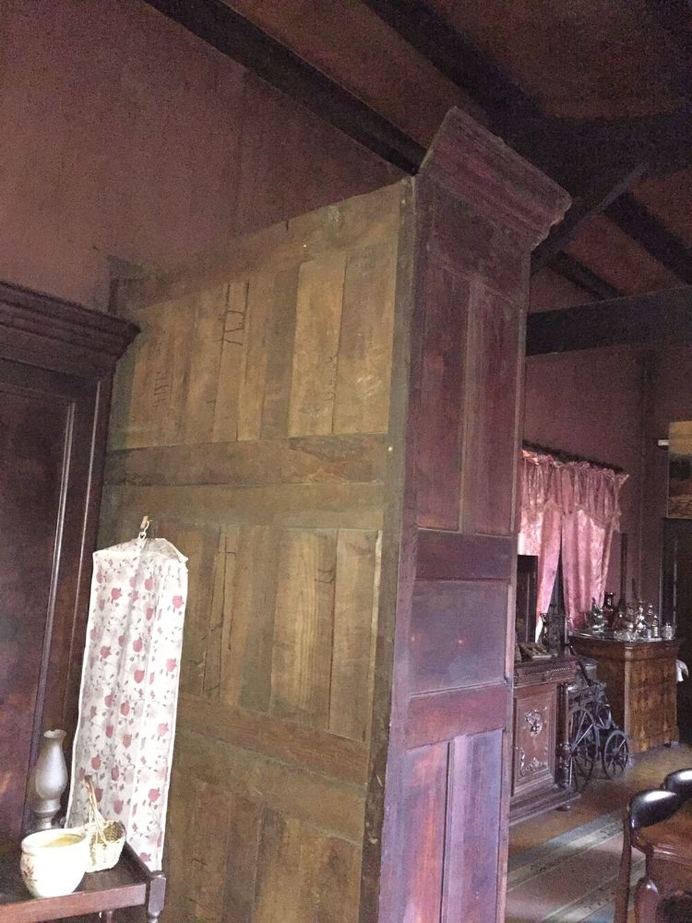 armoire 18eme tr&egrave;s tr&egrave;s bonne &eacute;tat entretien r&eacute;gulier Meubles
