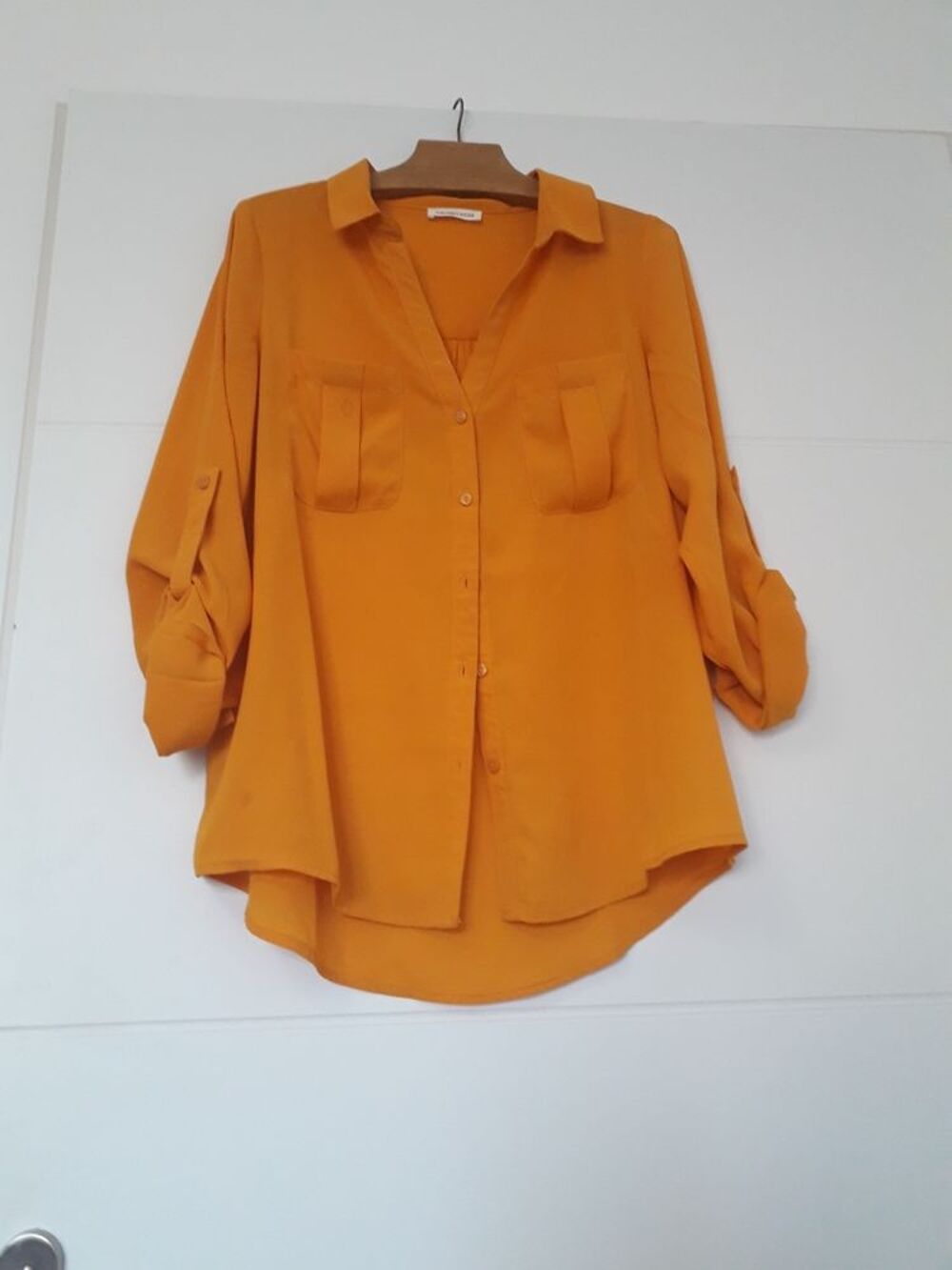 Chemise Cache Cache moutarde. Vêtements