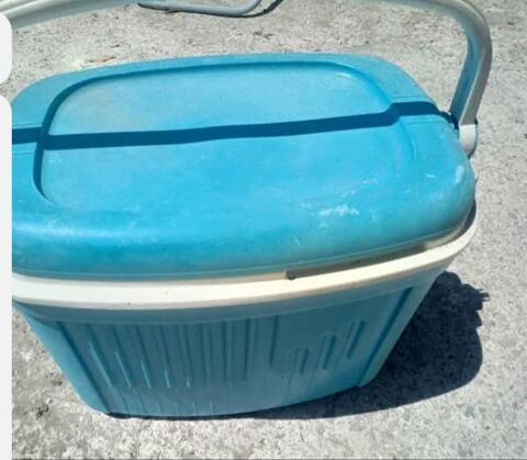 Glaciere 15 Poussan (34)