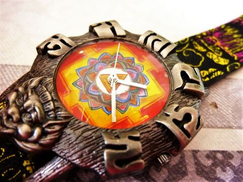 Tibétaine MANDALA montre édition limitée 2001 ANQ1003 75 Metz (57)