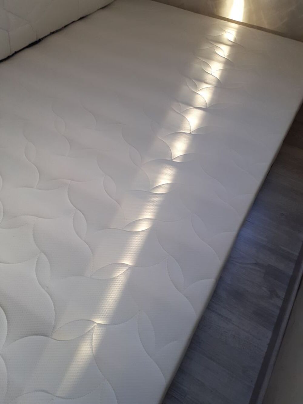 SOMMIER + MATELAS 130X190 Meubles