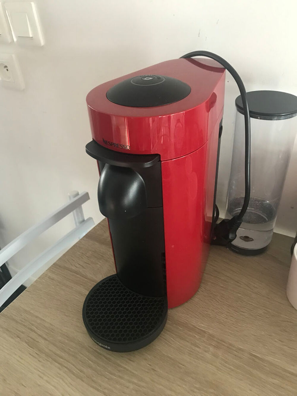 Cafeti&egrave;re Nespresso Vertuo Electroménager