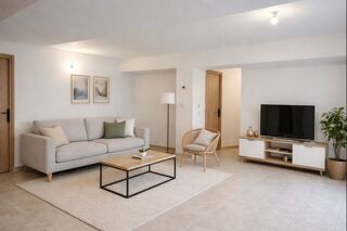 Location Appartement Centre ville, bel appartement lumineux de 95 m² en rez-de-ch Générac