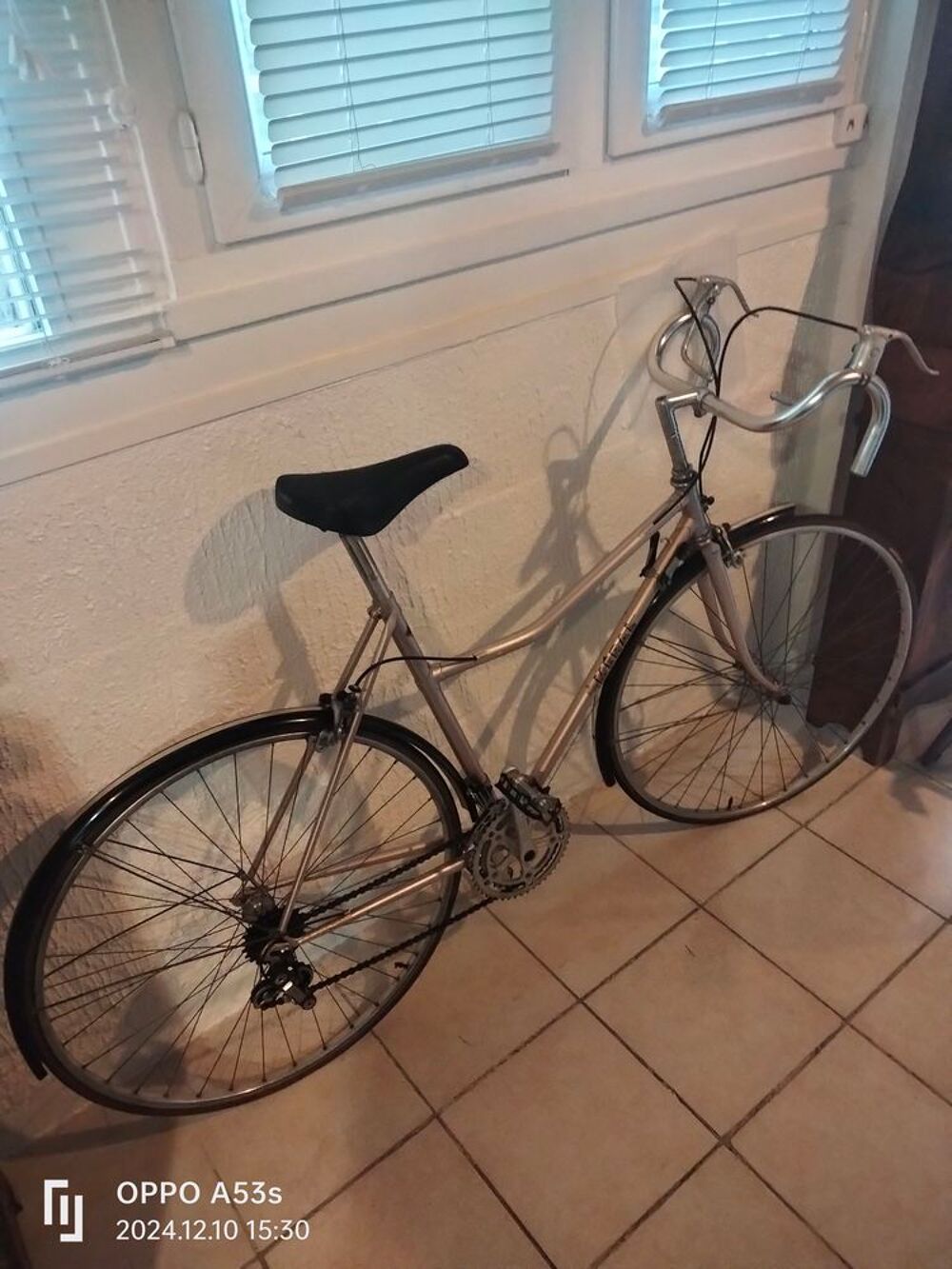 de v&eacute;lo de route et courses marque MERAL pour femme, Vélos