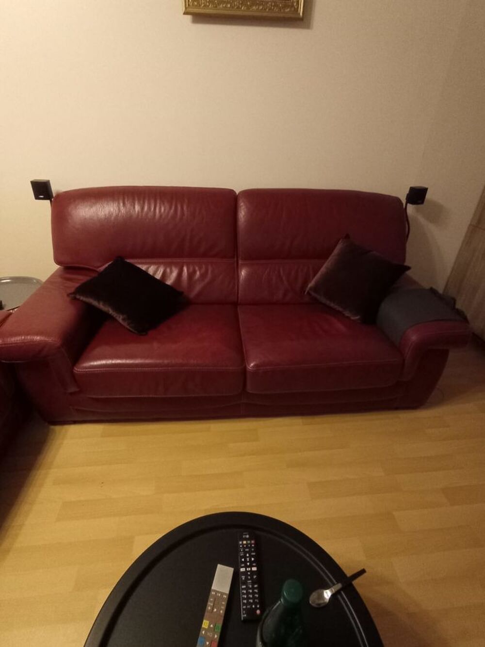 1 canap&eacute; cuir 3 places +1 canap&eacute; cuir 2 places + 1 fauteuil Meubles
