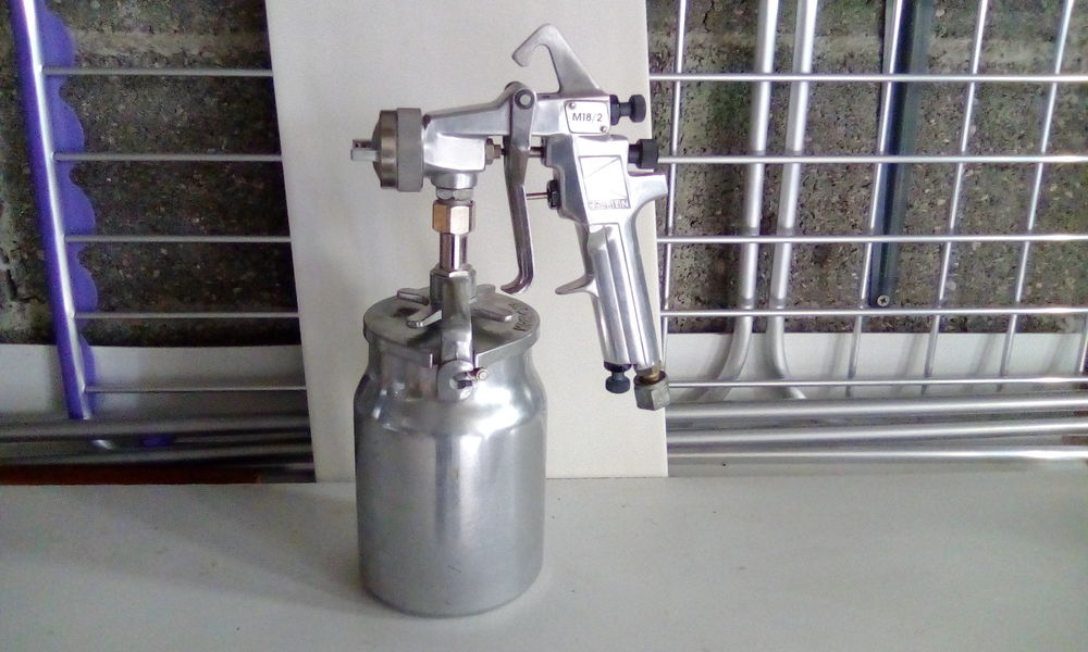 pistolet peinture kremlin Bricolage