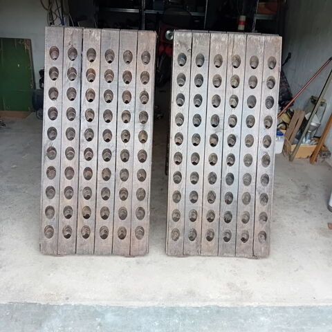 Pupitre de remuage  champagne 100 Sogny-aux-Moulins (51)