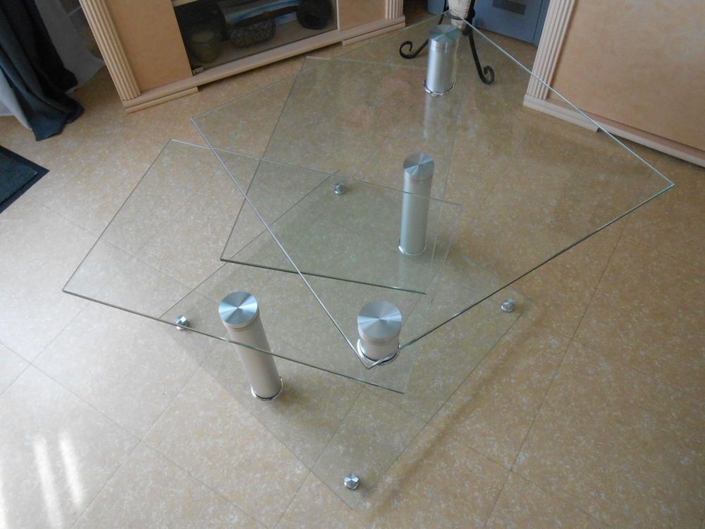 TABLE BASSE EN VERRE DESIGN Meubles