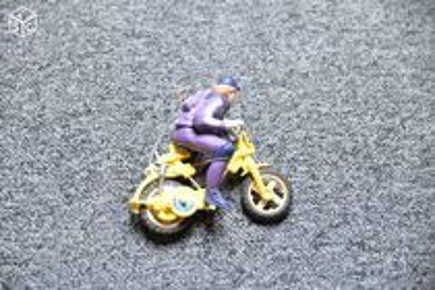 Petite moto avec petit bonhomme 0 M�rignies (59)