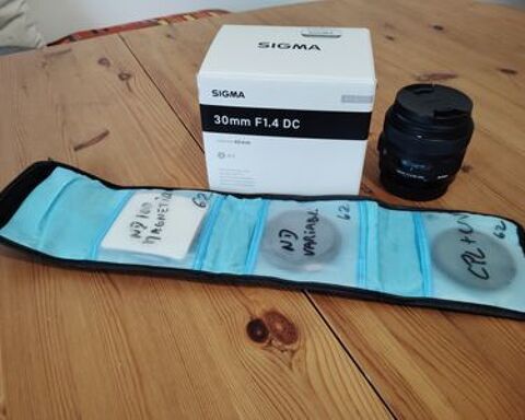 ECHANGE  ENSEMBLE DE MATERIEL CANON D 90 & OBJECTIFS SIGMA 0 Coulommiers (77)