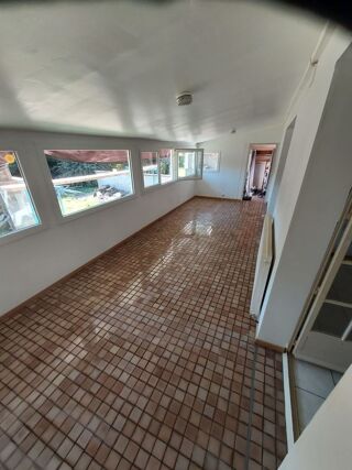  Maison à vendre 10 pièces 179 m²