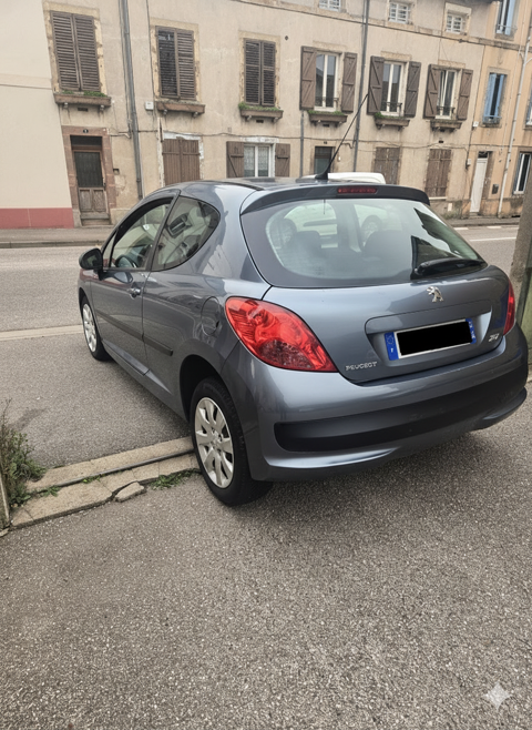 Peugeot 207 1.4e 16v 90ch Sport
