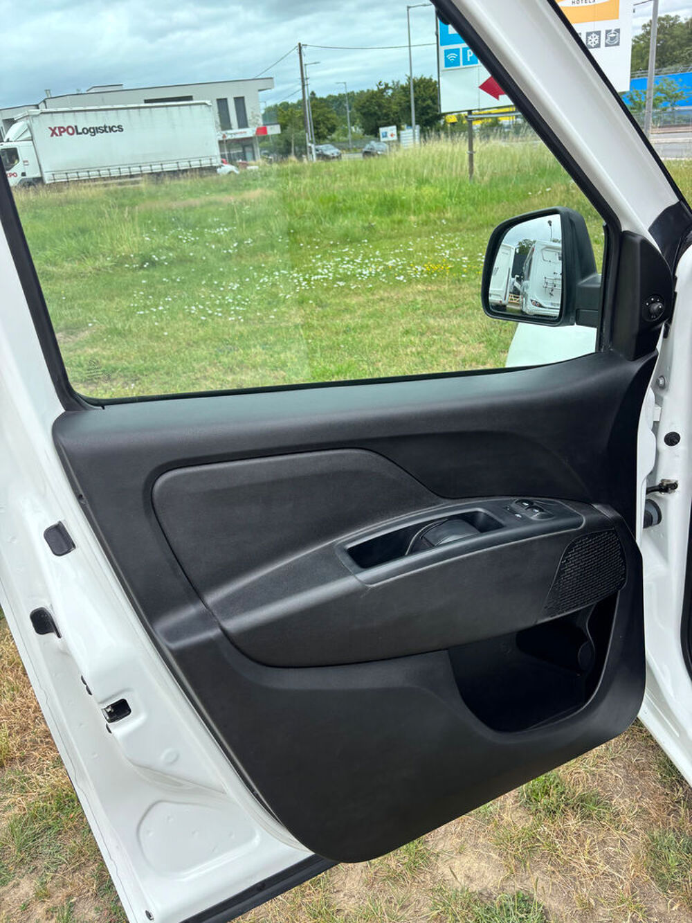 Doblo DOBLO FOURGON M 650KG BLUEHDI 100 S&S BVM6 PRO LOUNGE CONNECT 2023 occasion 33310 Lormont