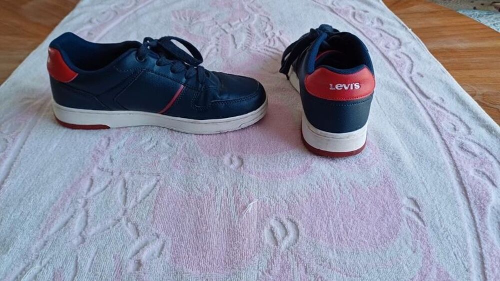 Baskets Levi's strauss casi neuves taille 36 EU Chaussures enfants