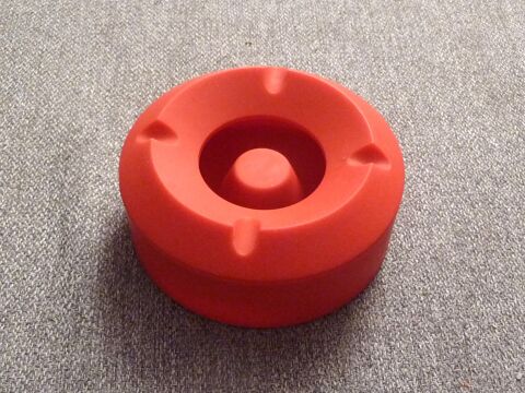 Cendrier Rond en Silicone de 10cm de Diam�tre 5 Paris 15 (75)
