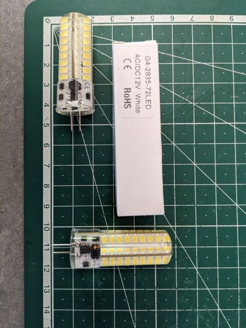 2 Ampoules à led G4 a 72 leds Neuve jamais utilisé.
Frais de 6 Marseille 13 (13)